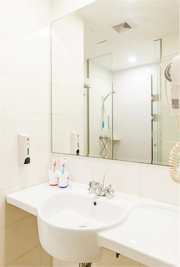 Hanting Hotel Жонгшан Екстериор снимка